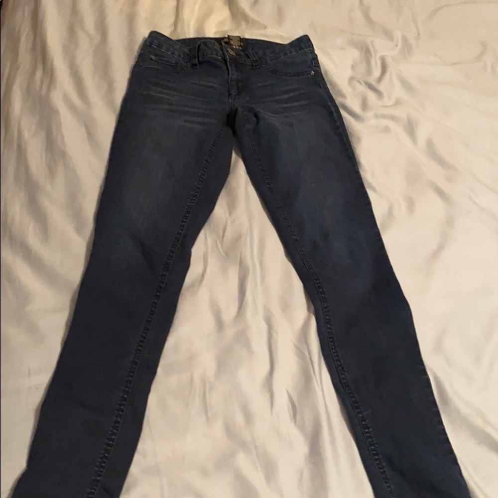 Dark skinny jeans